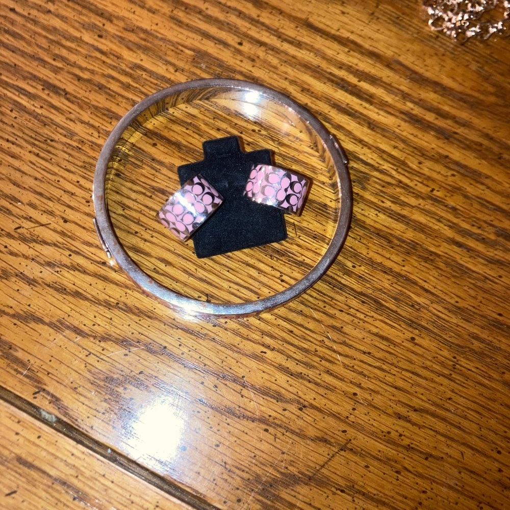 Coach Signature C Bangle Bracelet & Earrings - Silver and Pink - EUC - Picture 6 of 16